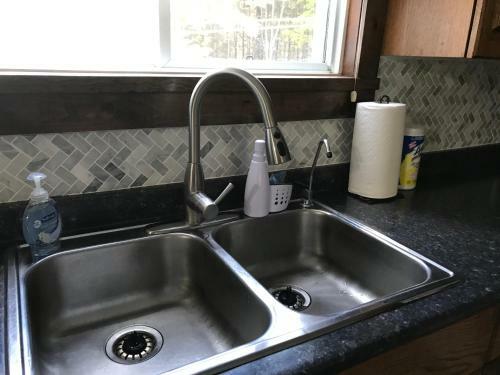 Villa Secluded Charming Cottage 2 Minutes From Lake