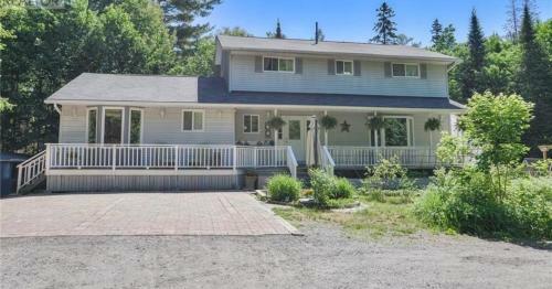 Villa Secluded Charming Cottage 2 Minutes From Lake