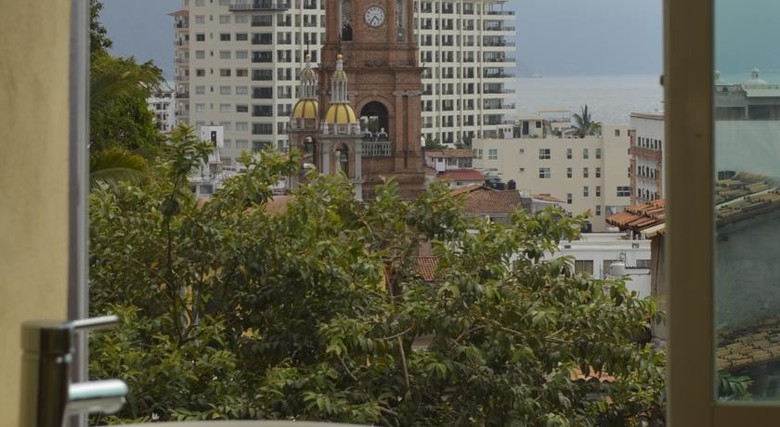 Albergue Hostal Vallarta Suites