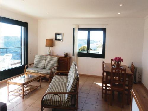 Holiday Home Passatge Garbinell