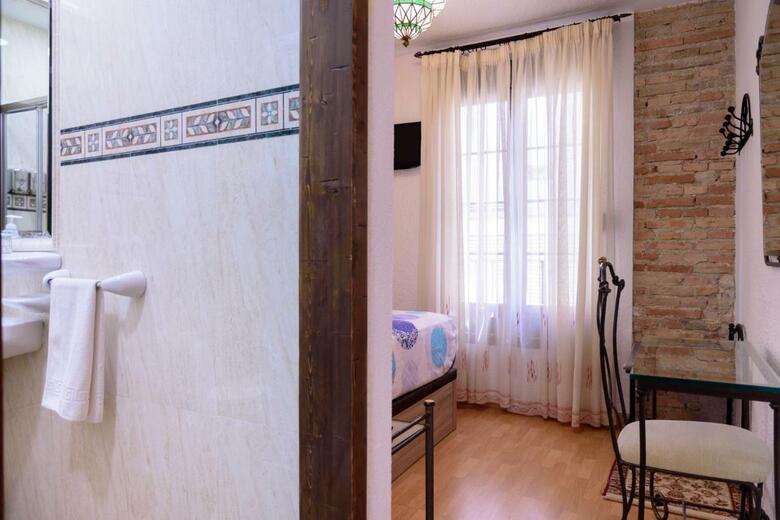 Hostal Lima