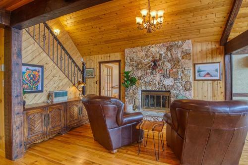 Windermere, Bc Mountain Retreat