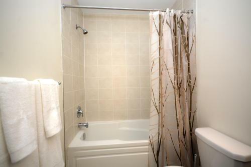 Townhome Collection By Royal Stays - Milton On