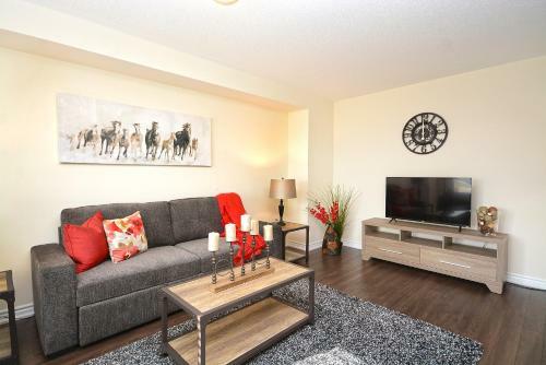 Townhome Collection By Royal Stays - Milton On