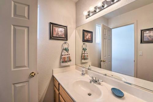 Spacious Parker Home With On-site River Access!