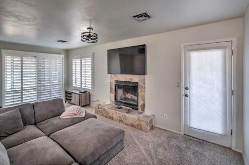 Parker Home On The Colorado River With Views!