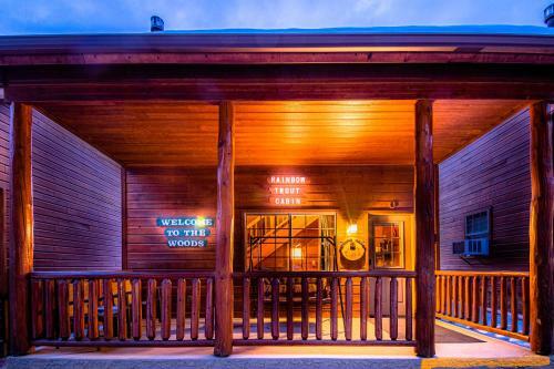 Wooden Nickel Cabins