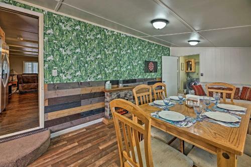 Updated Payson Retreat With Patio, Grill And Yard!