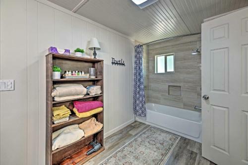 Updated Payson Retreat With Patio, Grill And Yard!