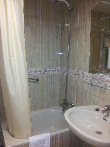 Hotel Bego�a Playa