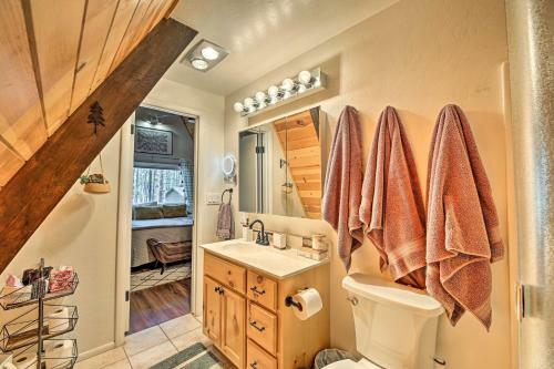 Warm A-frame Cabin With Pet-friendly Amenities