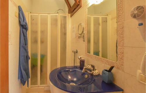 Awesome Home In Tre Fontane With 2 Bedrooms