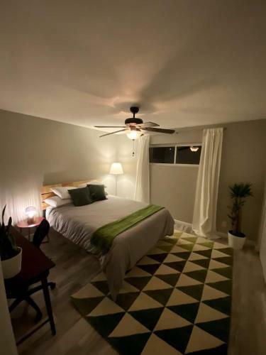 Cozy 3 Bdr House Few Blocks From Mill Ave