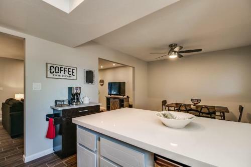 Remodeled Tempe Home In Prime Location