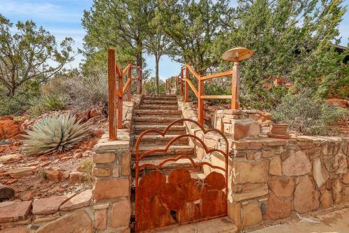 Red Rock Rhapsody In Uptown Sedona