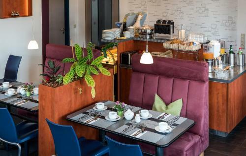 Hostal Median Hotel Garni