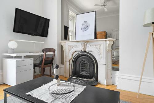 Old Port Montreal Apartments By Restavio