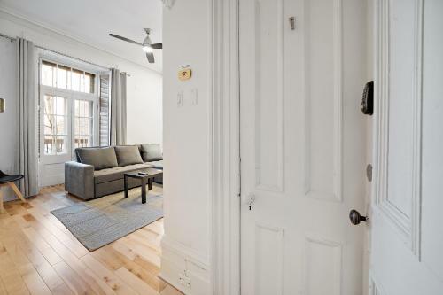 Old Port Montreal Apartments By Restavio