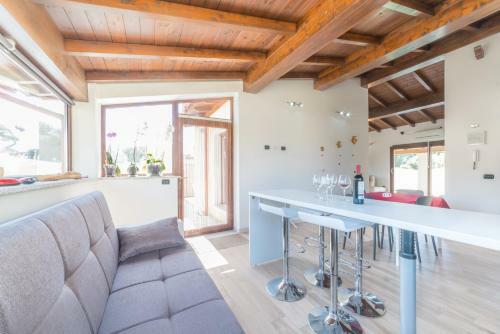 Villa Valentina . Sant Isidoro . 8 Min Da Capitana
