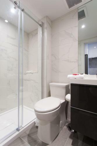 Apartamento Studio Palms Steps From Jeantalon Market Full Bath By Den Stays