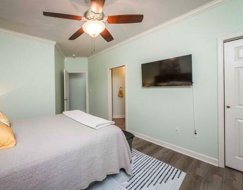 Apartamento Unique, Lakefront Corner Condo With 2 En Suite Brs