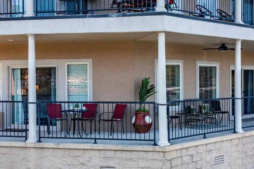 Apartamento Unique, Lakefront Corner Condo With 2 En Suite Brs