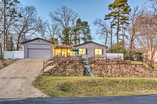 Waterfront Hot Springs Gem Patio And Game Room