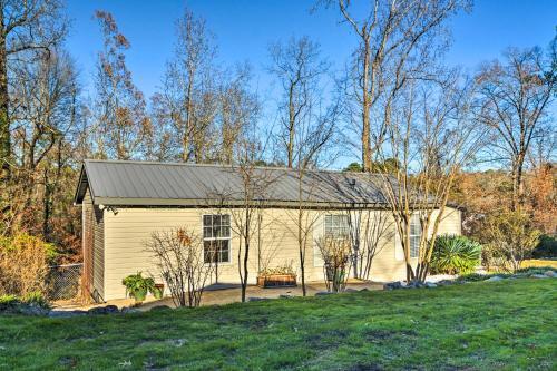 Cozy Mona Lisa Villa - Near Downtown Hot Springs
