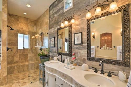 Luxury Tucson Home With Game Room And Spa Master Retreat
