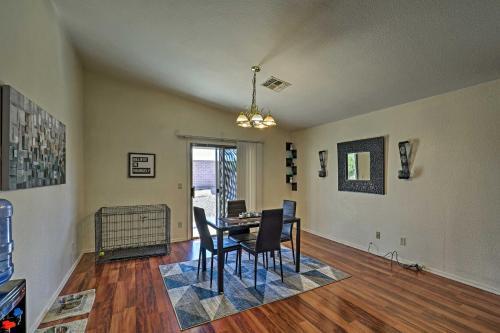 Spacious Southwestern Hideaway Pets Welcome!