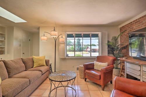 Pet-friendly Home, 4 Miles To U Of A Campus