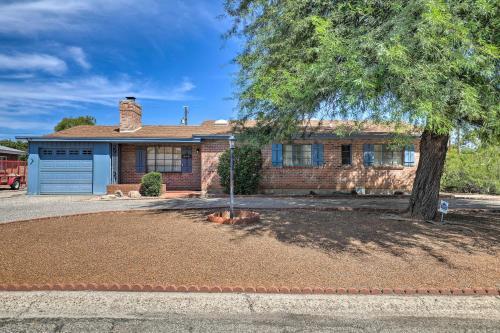 Pet-friendly Home, 4 Miles To U Of A Campus