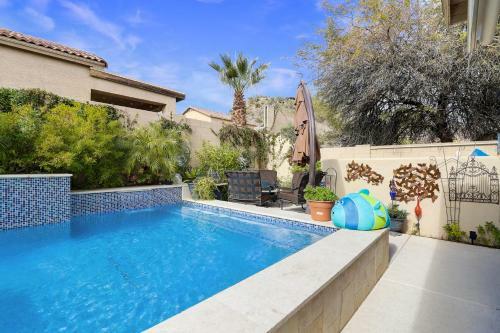 Private Mini Resort - Great Location
