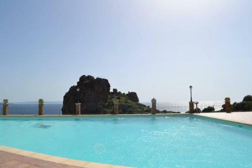 Apartamento Pretty Little House (con Piscina E Wi-fi)