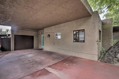 Midtown Getaway With Private Pool And Grass Yard!