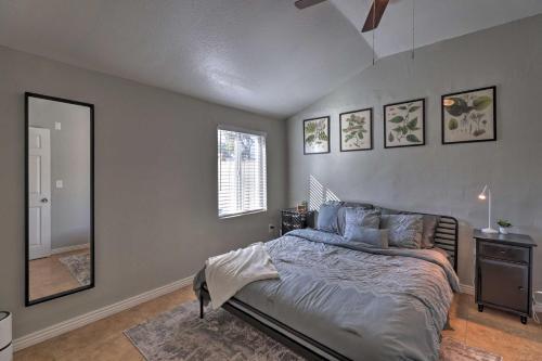 Pet-friendly Phoenix Home Less Than 3 Mi To Downtown!