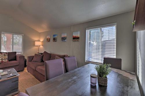 Pet-friendly Phoenix Home Less Than 3 Mi To Downtown!