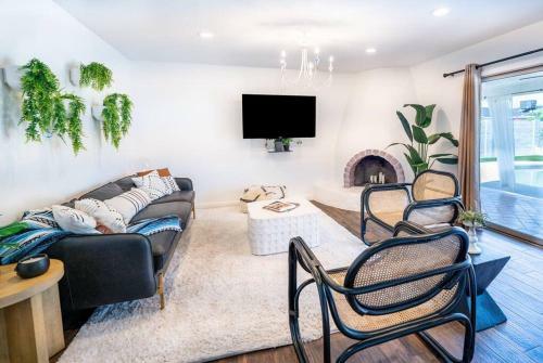 Bella Luna Retreat By Homeslice Stays
