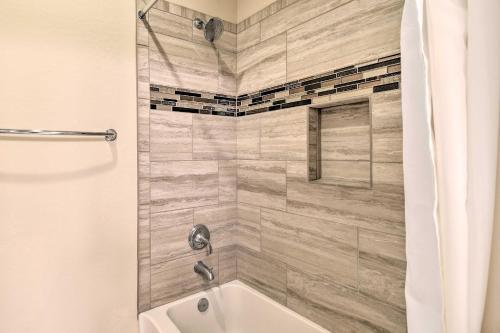 Apartamento Inviting Phoenix Condo Near Golf And Hiking!
