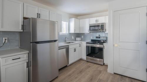 Wanderjaunt - Hallie - 2br Guesthouse - Central Phoenix