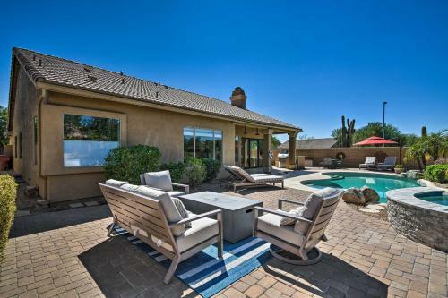 Scottsdale Golfers Getaway With Putting Green