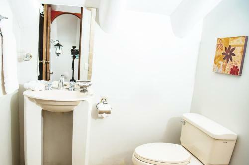 Hostal Kori Gems Inn