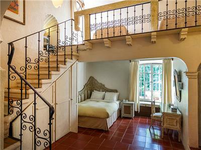 Hotel Antigua Villa Santa Monica