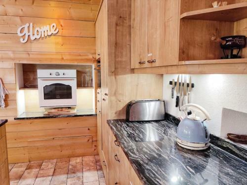 Doug's Mountain Getaway - 'exclusive Mega Chalet'