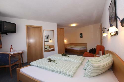 Hostal Apart Garni Arosa