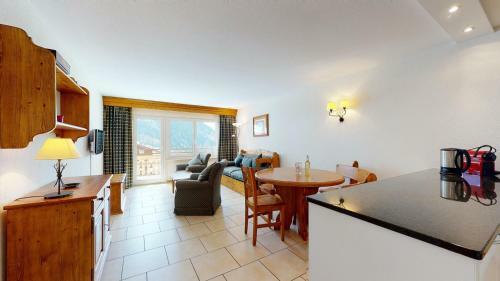 Gonenstein Residence In Leukerbad, Entire Apartment/studio With Balcony