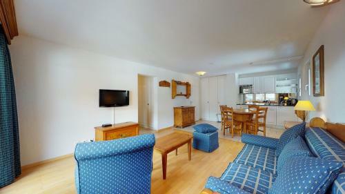 Gonenstein Residence In Leukerbad, Entire Apartment/studio With Balcony