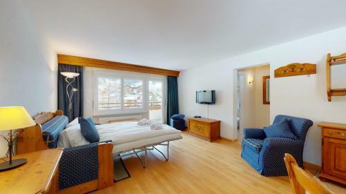 Gonenstein Residence In Leukerbad, Entire Apartment/studio With Balcony