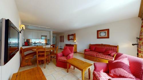 Gonenstein Residence In Leukerbad, Entire Apartment/studio With Balcony