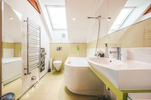 Villa Orl� Hn�zdo 853